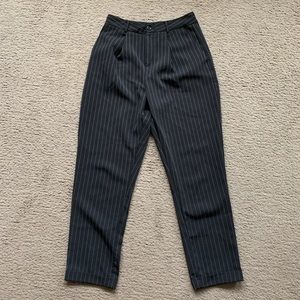 Forever 21 pants black slacks size small